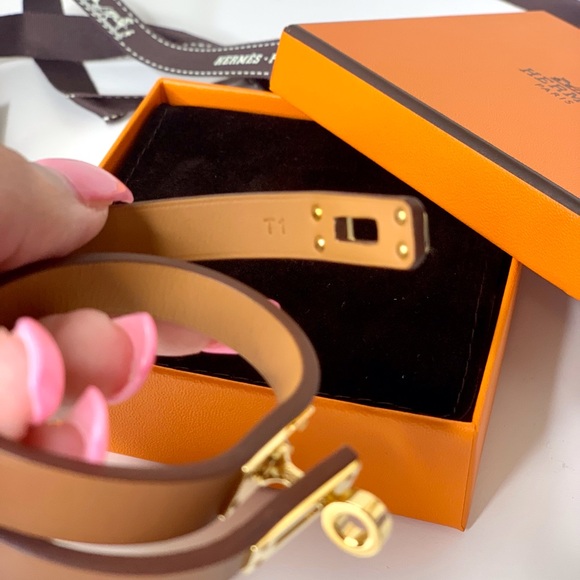 Hermes Mini Kelly Double Tour Bracelet Swift Gold GHW T1 - Picture 2 of 11